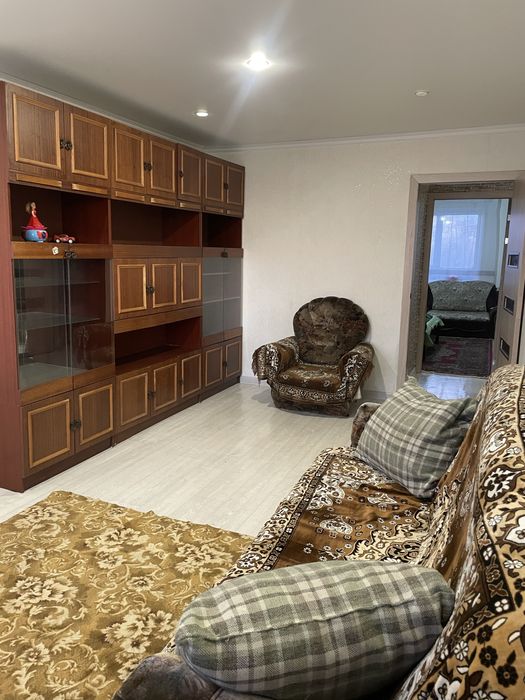 Сдаю- 2-х.ком.кв. на 6мкр