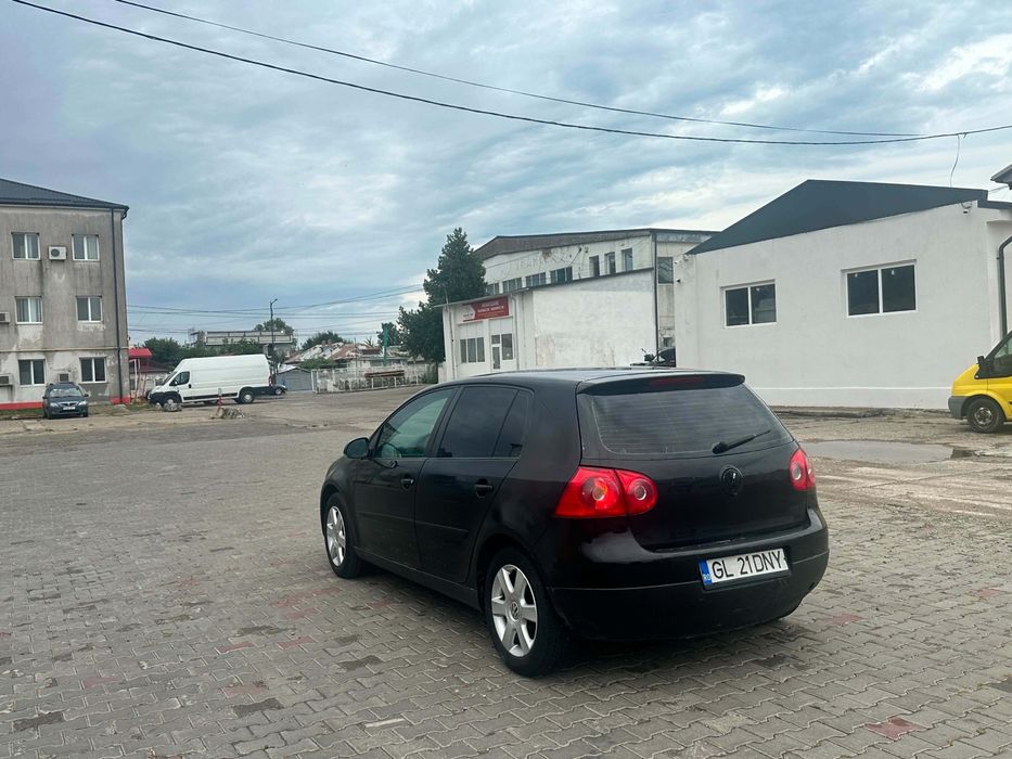 Volkswagen Golf diesel, 1.940 € — imagine 4