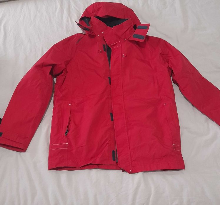 Geacã scurtã roşie rezistentã la apă