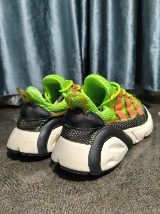 Оригинальные кроссовки Adidas