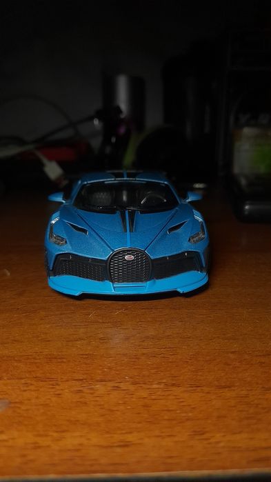Lot  machete auto – Hot Wheels Audi RS6, Bugatti | Stare foarte bună
