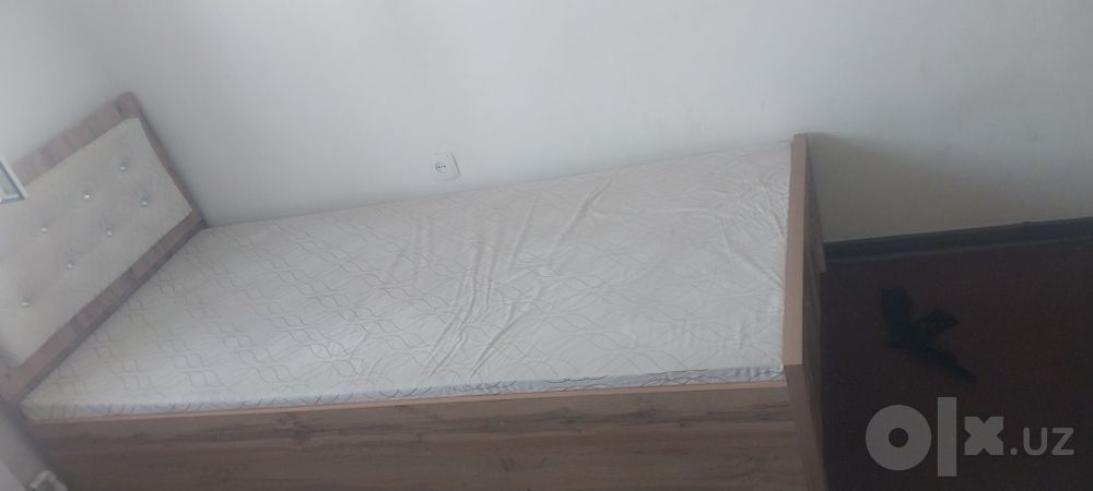 1 kishilik spalni sotiladi,yangi hali