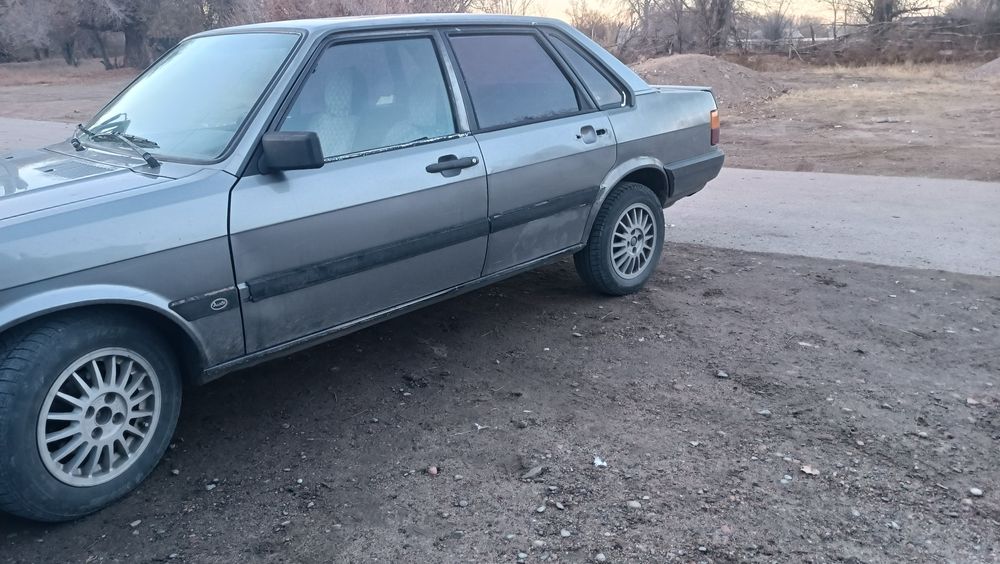 продам машину Ауди 80