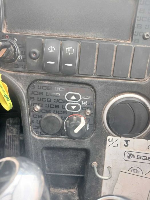 Телескопичен товарач JCB 535-95 - 9.5 м
