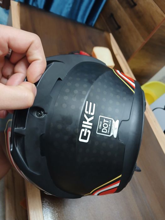 Продам фирменный оригинал из старых партий шлем