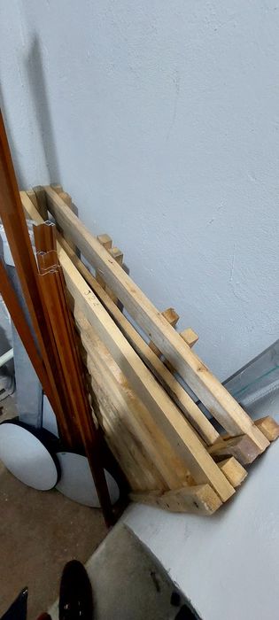 Поддоны из под изоляторов