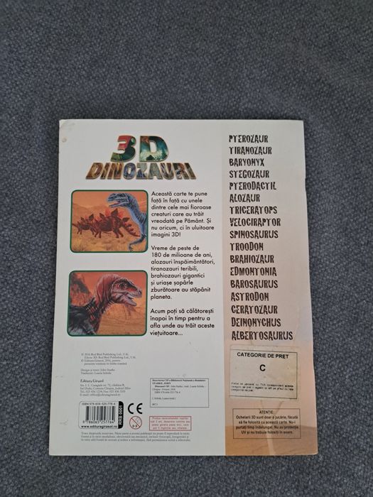 Carte 3 D Dinozauri+ ochelari