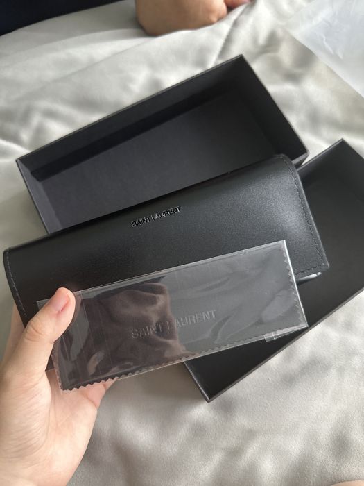 Продам очки saint laurent