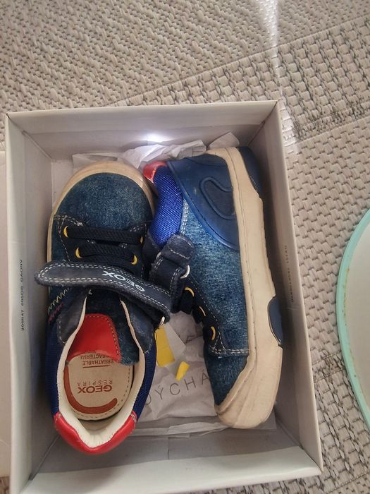 Детски обувки Geox 25 номер