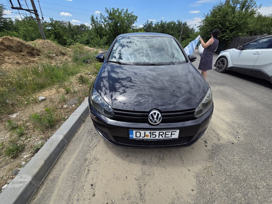 Vând mașină Volkswagen golf 2012