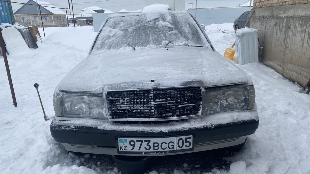 Мерседес 190 2.3л