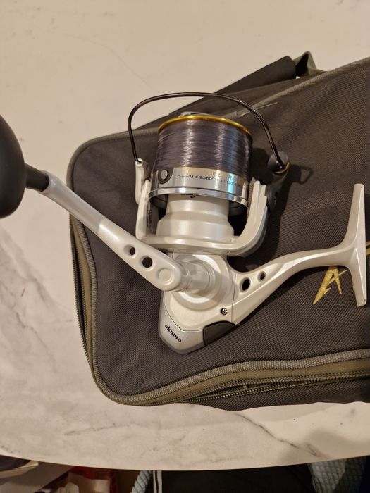 vand doua mulinete okuma distance surf 60