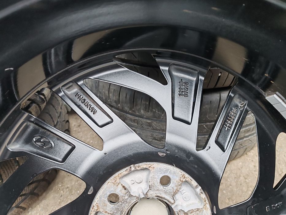 Hyundai Tucson 245/45/19
