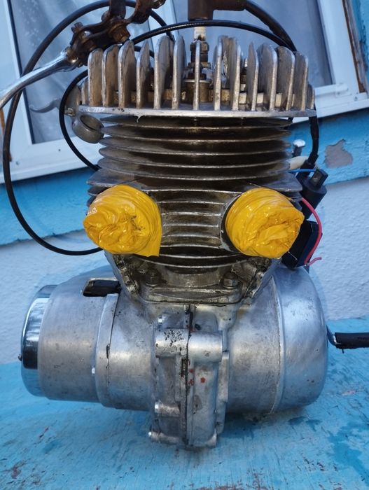 Продам двигатель на Иж 4