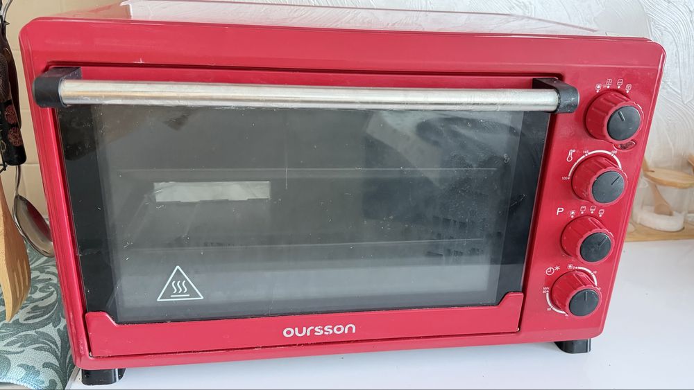 Электропечь Мини-печь Oursson красный
