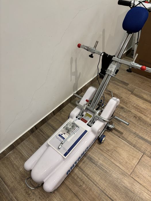 Продавам устройство за качване на инвалиди по стълби