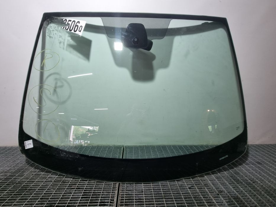 Parbriz Nissan Qashqai Facelift 2010 - 2013 4 Usi (1570) Cu senzor de ploaie Garantie