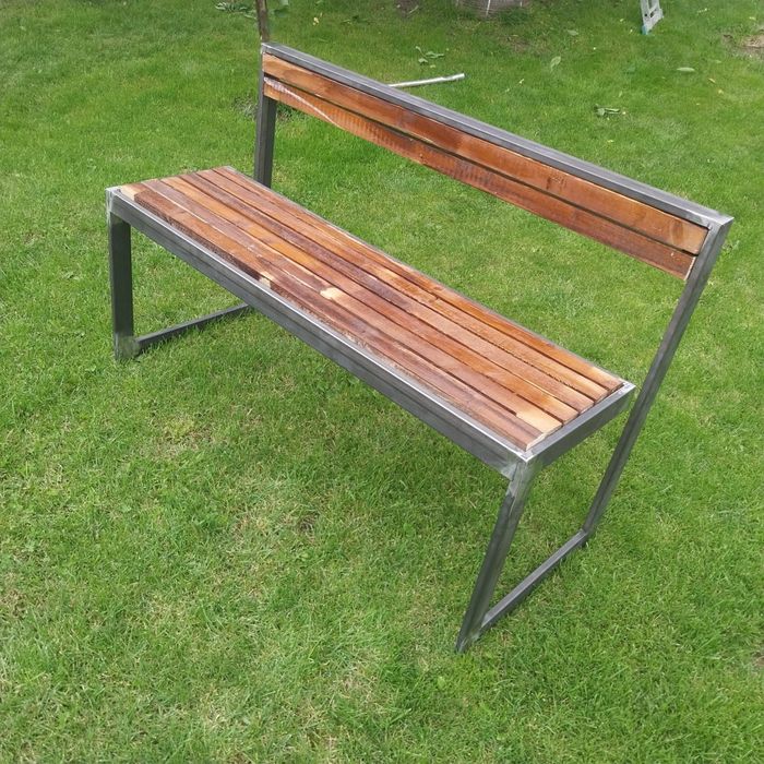 Balustrade, porți și confecții metalice la comandă