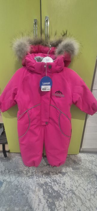 Продам новый комбинезон 10 000