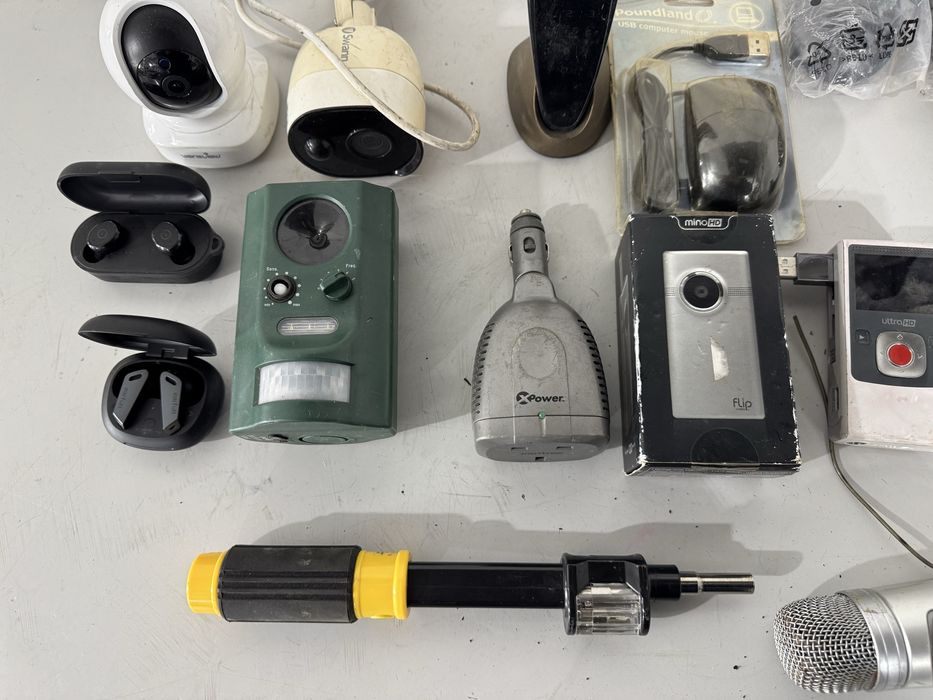 Камера, слушалки, микрофон и др - Лот Б-10