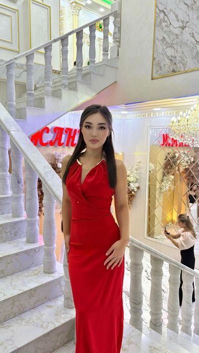 Вечерняя платьее