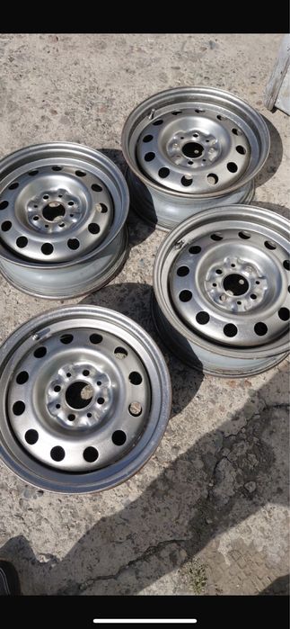 Продам диски на приору 14 разм