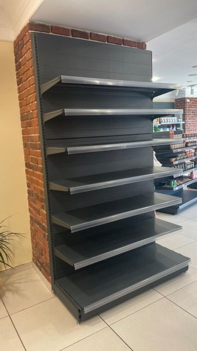 Vând vitrine de mezeluri