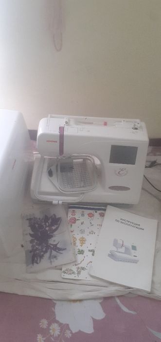 Janome 350 E вышивалный машинкаси сотилади