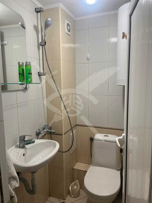 Дава се под наем Двустаен апартамент в Варна, Бриз - 40 кв.м за 350 € - Снимка #3