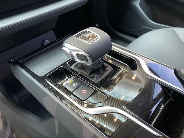 Аренда сухой Hongqi e-qm5