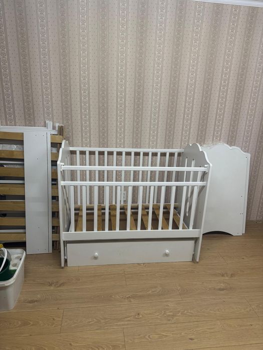 Продам детскую кроватку