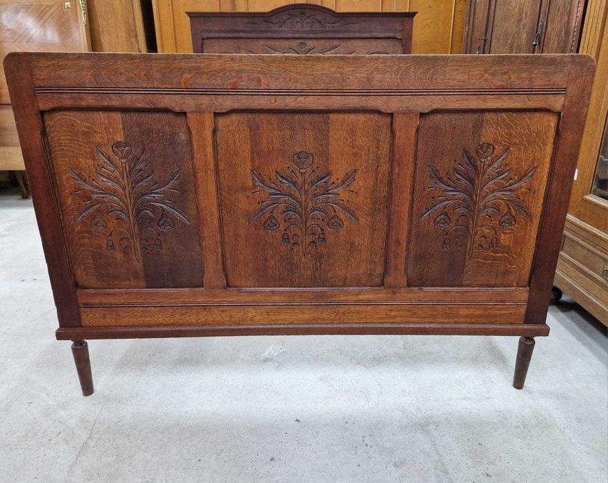 Френско винтидж легло от дъб