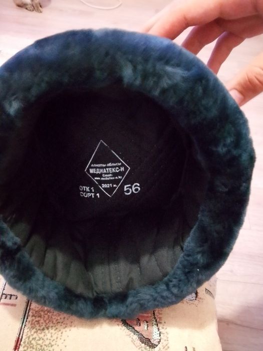 Продам шапку  военную новую