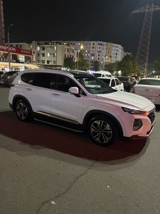 Hyundai SANTA FE