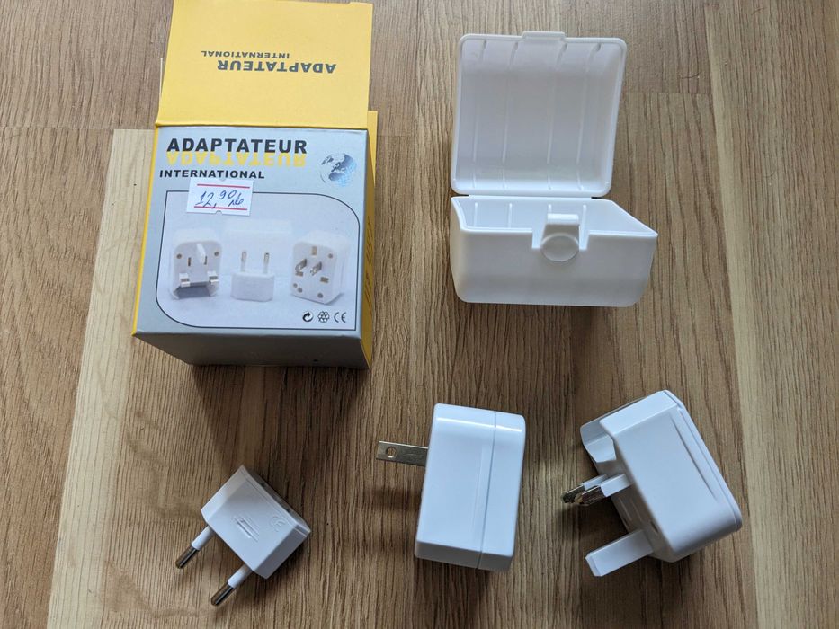 Травъл адаптер/ преходник