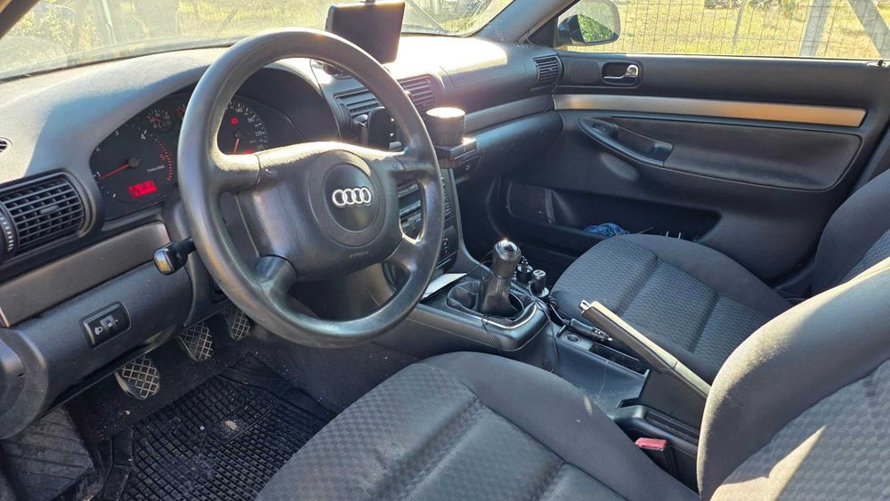 Vând autoturism Audi a4