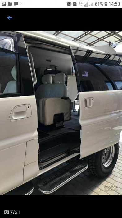 Продам автомобиль Митсубиси Делика