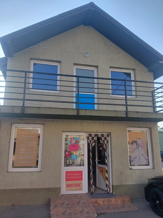 Închiriez spațiu comercial