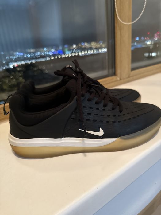 Обувь Nike SB Zoom Nyjah 3