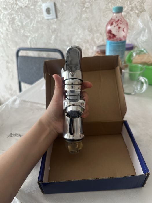 Смеситель для раковины и кухни