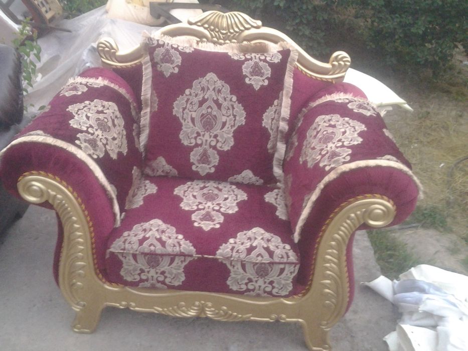 Реставрация мягкой мебели.