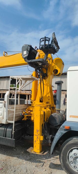 Автокран манипулятор