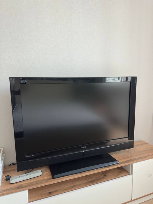 Продам срочно телевизор 40 дюйм