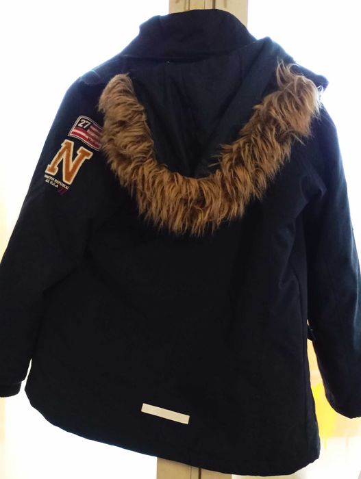 Чисто ново спортно яке  за юноши