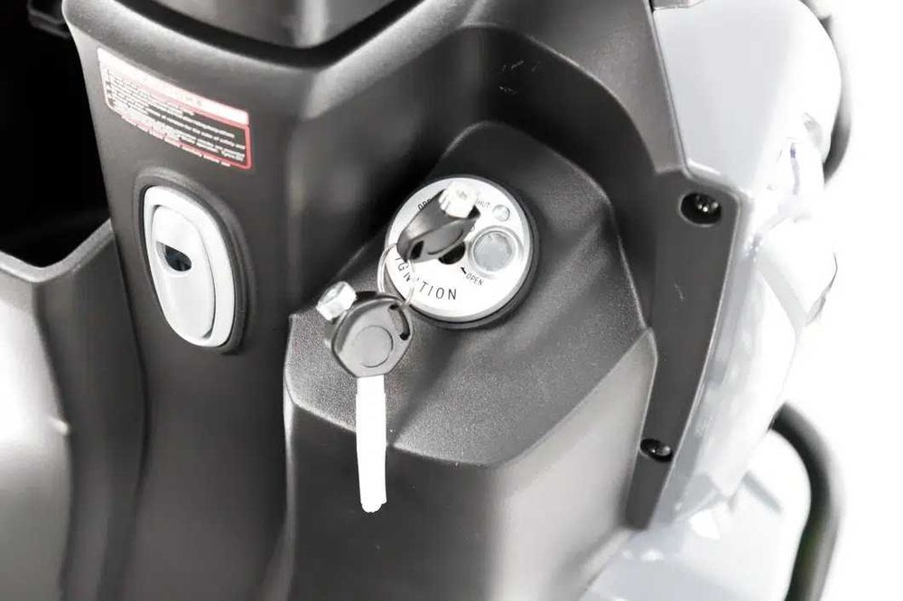 Scutere 49cc  de Vanzare  2Bucati Disponibile
