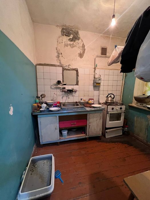 2 xonalik kvatera Sotiladi