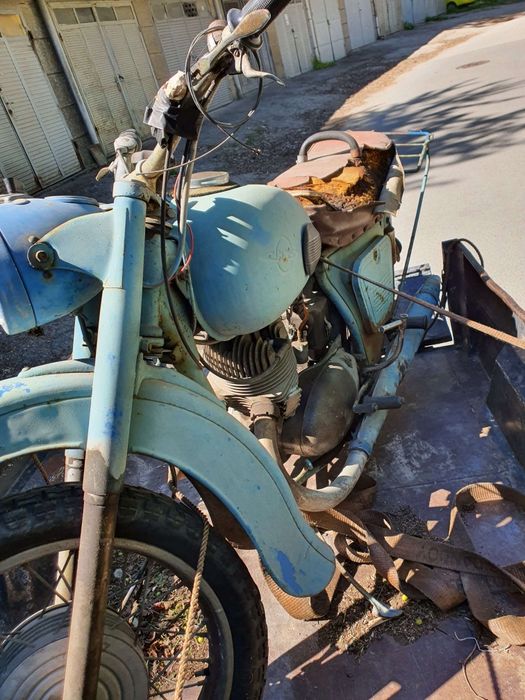 Мотоциклет Иж Планета 2