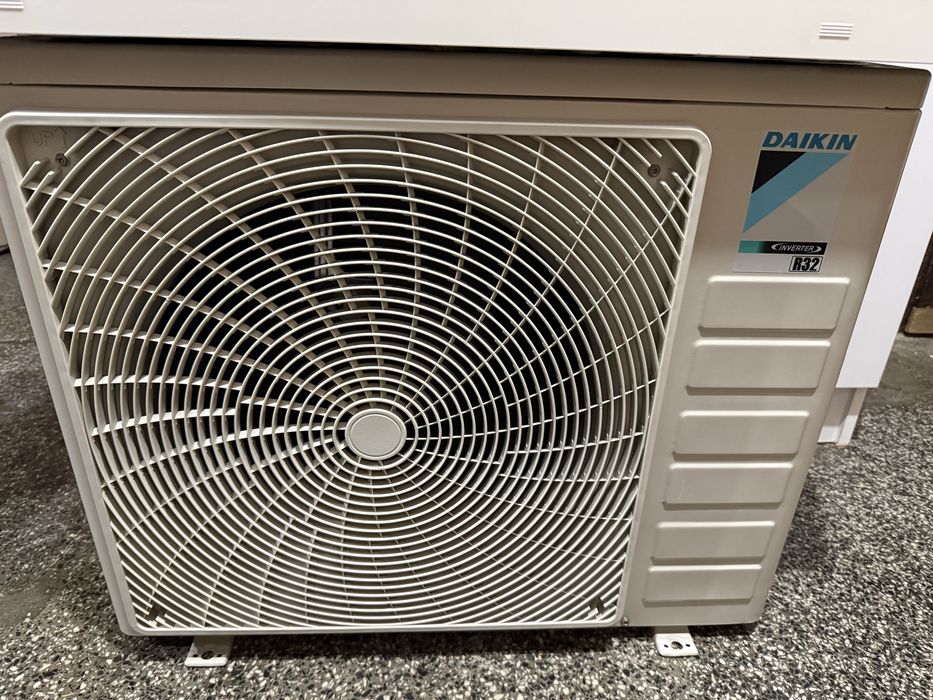 Климатик DAIKIN Inverter R32