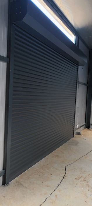 Usi de garaj  tip rulou/ secționale/ grilaje metalice/ rulouri