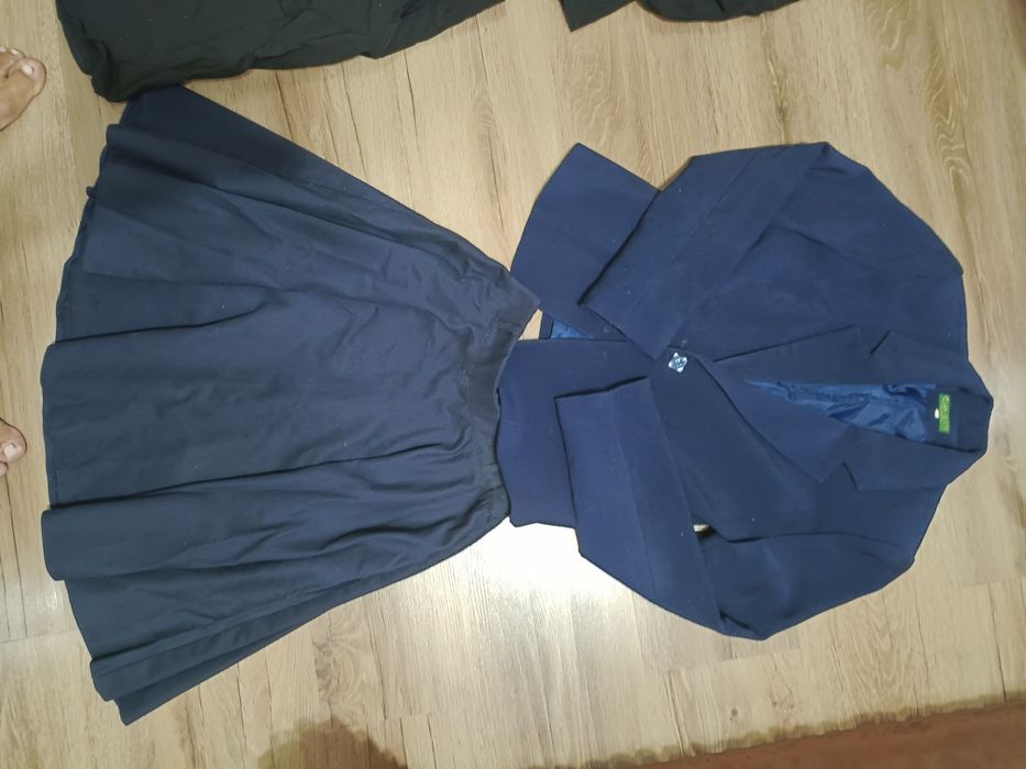 Продам школьные вещи